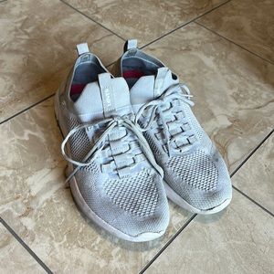 Men shoes brand Levi’s size 9 color gray